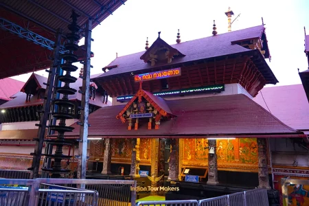 6 Days 5 Guruvayur Kochi Munnar Alappuzha Pilgrimage Tour Package