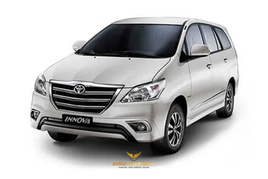 Toyota Innova – 6 Seater Transfer