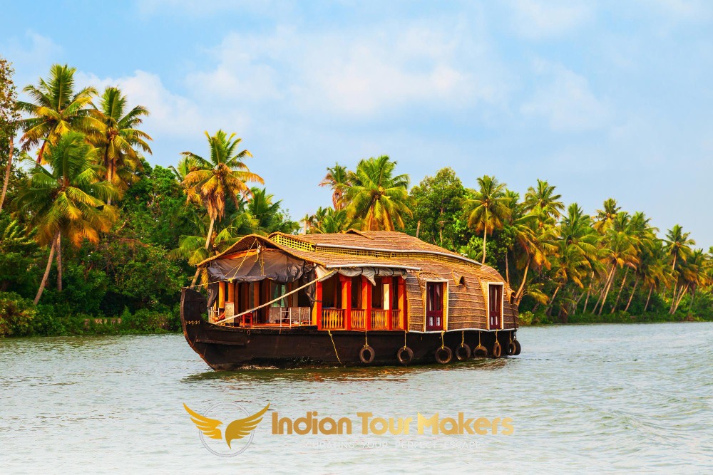 Experience Romance with the Athirappilly – Alappuzha – Kumarakom Honeymoon Tour Package by Indian Tour Makers