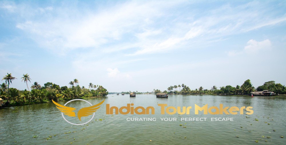 Experience Romance with the Kumarakom Alappuzha Honeymoon Tour Package